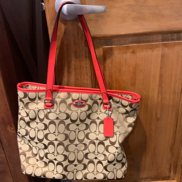 Coach bag , coated canvas with leather straps. - Picture 1 of 4